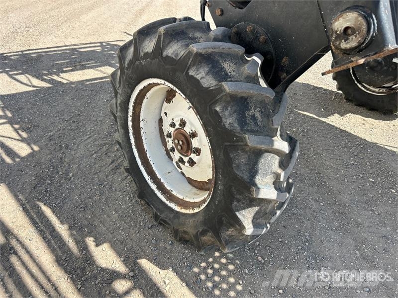 Spra-Coupe 4640 80 ft 4x2 Self-Propelled Sprayer رشاشات ذاتية الحركة