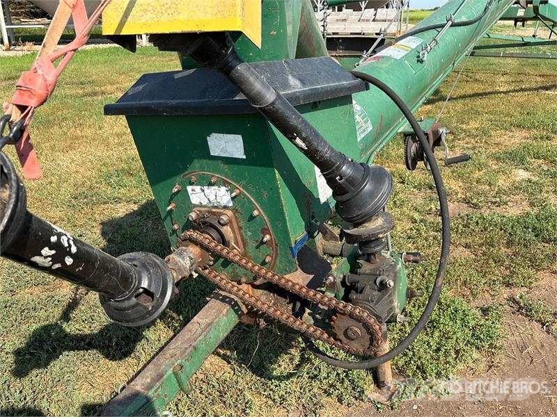 Spray-air 42-61 12 in x 61 ft Swing Grain Auger Viljan kuljettimet