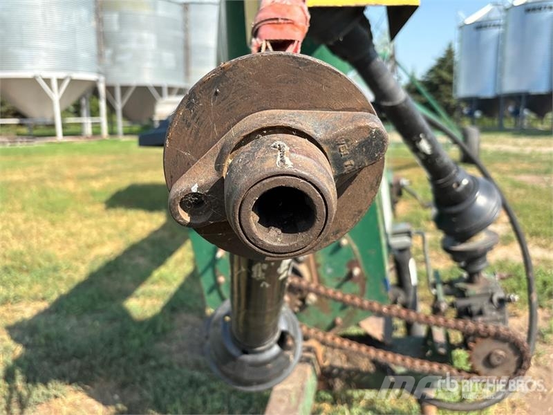Spray-air 42-61 12 in x 61 ft Swing Grain Auger Viljan kuljettimet
