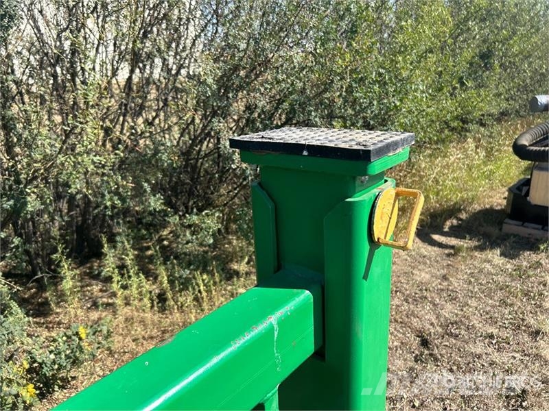 SprayerLift 35500 lb x 5 ft 4 in Hydraulic Sprayer ماكينات زراعية - غير ذلك