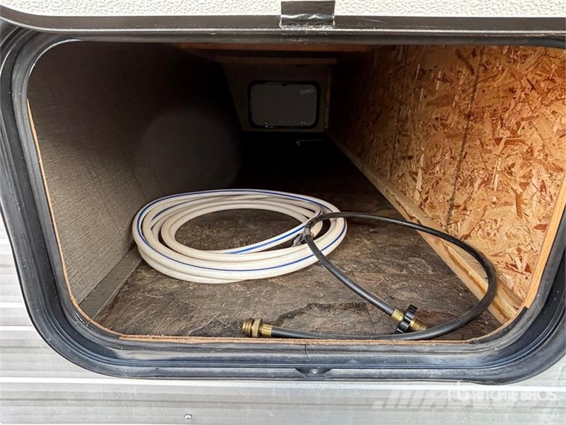 Springdale 25 ft T/A Travel Trailer 기타 트레일러