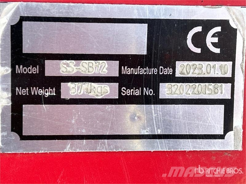 SS-SB72 70 in Skid Steer Snowblower - Fits Bobcat Souffleuse à neige