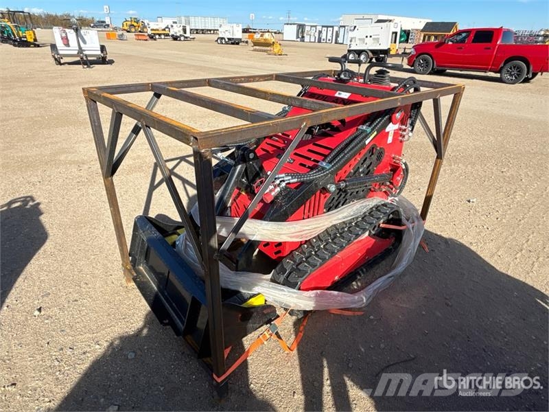 SSL60-RED Mini Compact Track Loader (Unused) Skid steer loderler