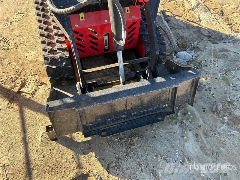 SSL60-RED Mini Compact Track Loader Kompaktlader