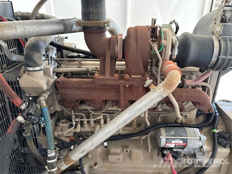 Stamford UCDI274K1 175 kW Skid-Mounted Enclosed Generator S مولدات ديزل