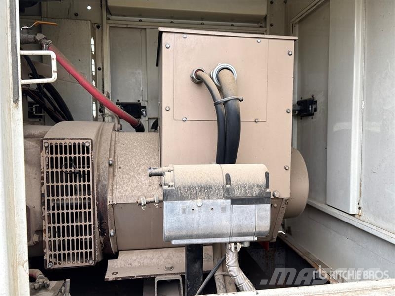 Stamford UCI224F1H 610D 66 kW Mobile Generator Set (Inopera Дизельные генераторы