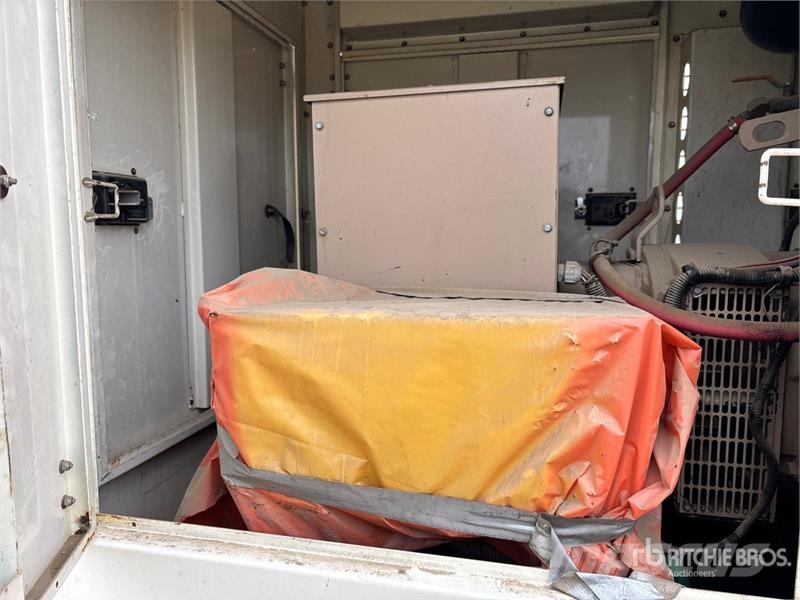 Stamford UCI224F1H 610D 66 kW Mobile Generator Set (Inopera Дизельные генераторы