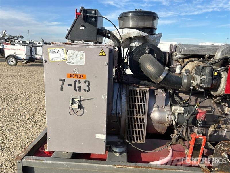 Stamford UCI274D1 105 kW Skid-Mounted Generator Set Geradores Diesel