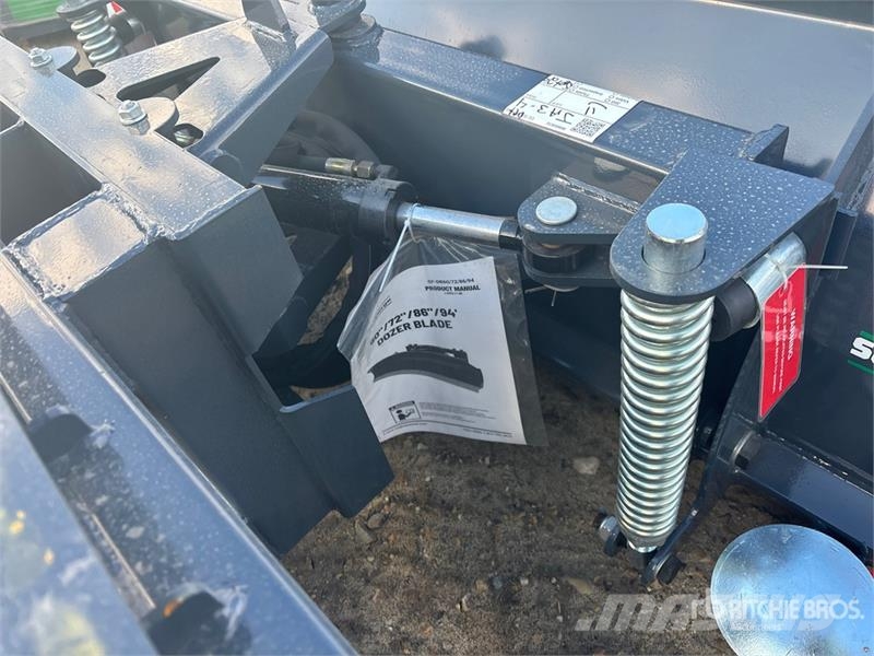 StanForge DB86 86 in Skid Steer Snow Blade (Unused 제설 블레이드 및 제설기