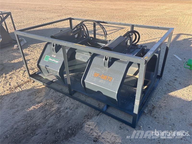 StanForge GB72 72 in Skid Steer Grapple Bucket (Un Pinze