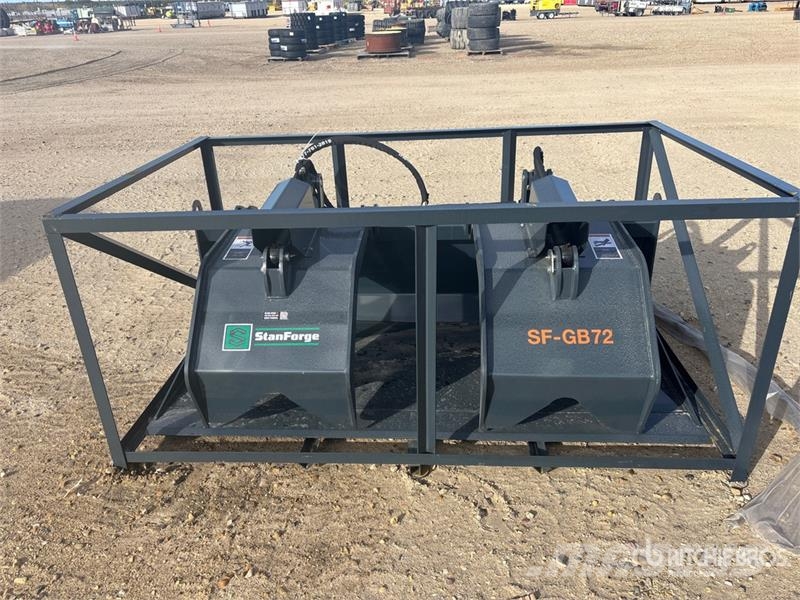  StanForge GB72 72 in Skid Steer Grapple Bucket (Un Grabeži