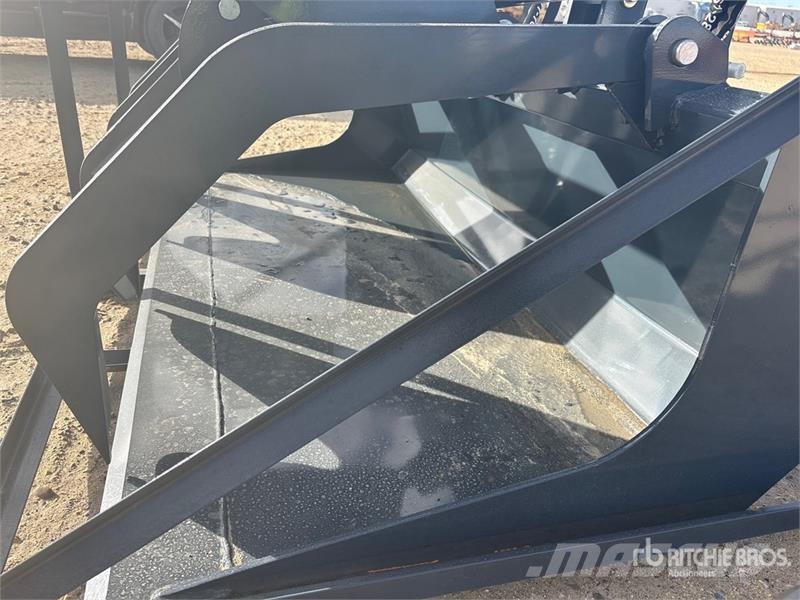  StanForge GB72 72 in Skid Steer Grapple Bucket (Un Grabeži