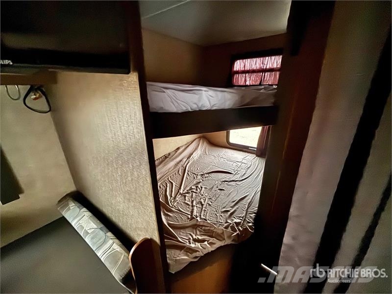  Starcraft Launch 26BHS 26 ft T/A Travel Trailer Inne przyczepy