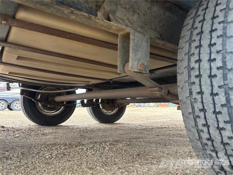  Starcraft Launch 26BHS 26 ft T/A Travel Trailer Inne przyczepy
