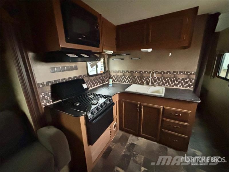  Starcraft Launch 26BHS 26 ft T/A Travel Trailer Inne przyczepy