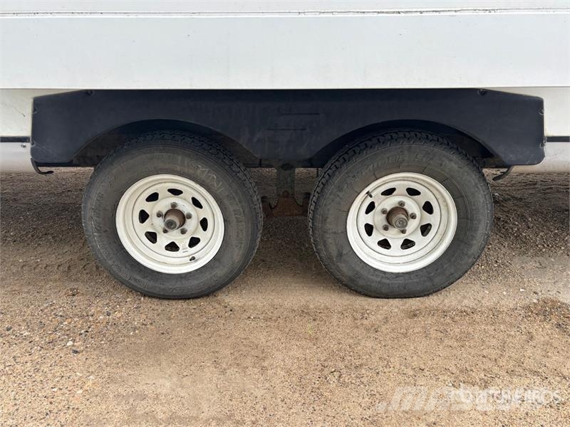  Starcraft Launch 26BHS 26 ft T/A Travel Trailer Inne przyczepy