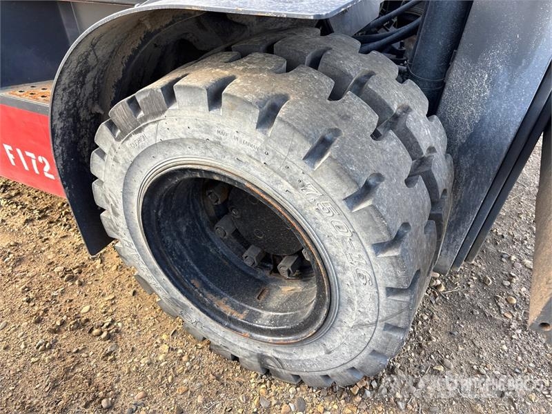 Starke FG40 3480 kg Pneumatic Tire Forklift Autokrāvēji - citi