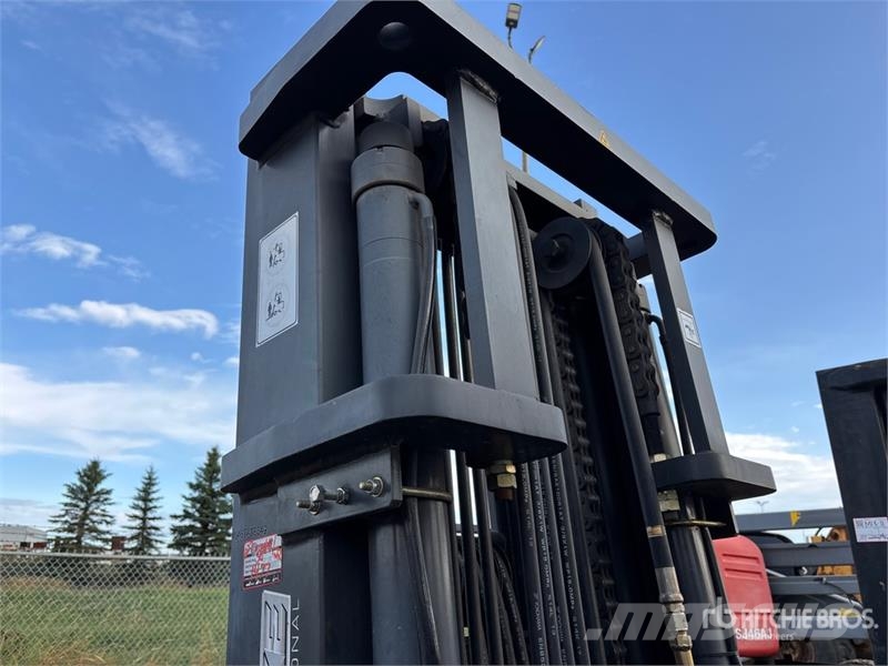  Starke FG40 3480 kg Pneumatic Tire Forklift Autokrāvēji - citi