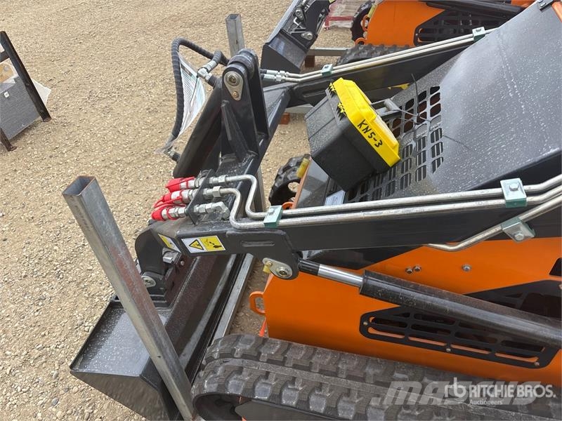 STARVOX SV-480 Mini Compact Track Loader (Unused) Skid steer mini utovarivači