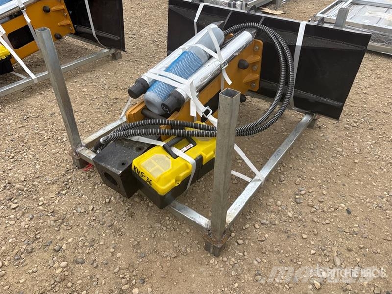 STARVOX SV-BR680 Skid Steer Breaker (Unused) Fejtőgépek
