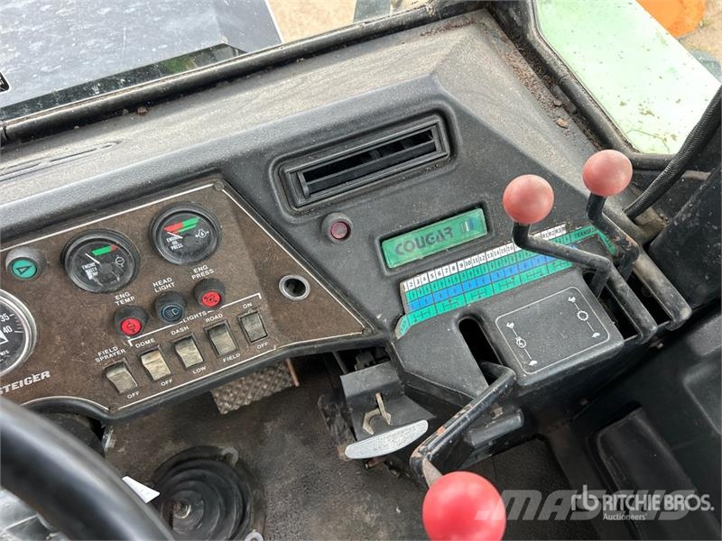 Steiger Cougar III ST-251 Articulated 4WD Tractor Muut maatalouskoneet