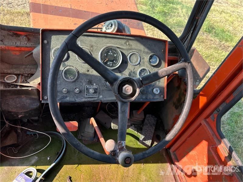 Steiger Tractor Inc Bearcat Articulated 4WD Tractor (Inope Lantbruk - Övrigt