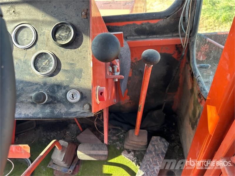 Steiger Tractor Inc Bearcat Articulated 4WD Tractor (Inope Lantbruk - Övrigt