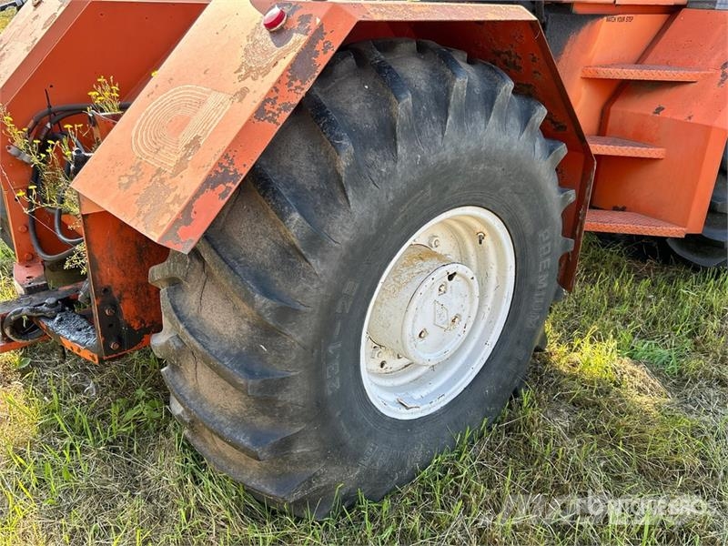 Steiger Tractor Inc Bearcat Articulated 4WD Tractor (Inope Lantbruk - Övrigt
