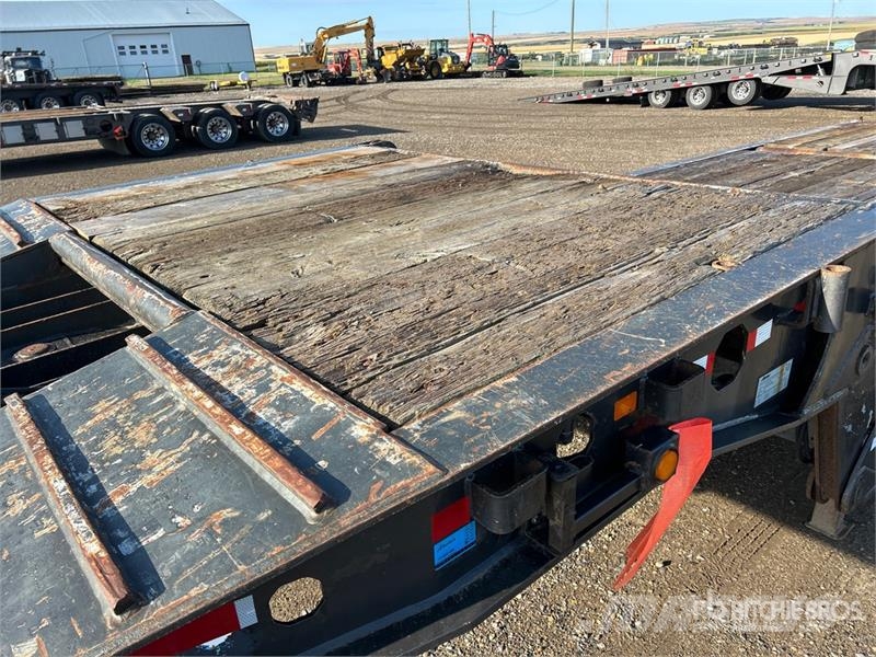 Stellar 53 ft Tri/A Folding Neck Trailer لوادر منخفضة