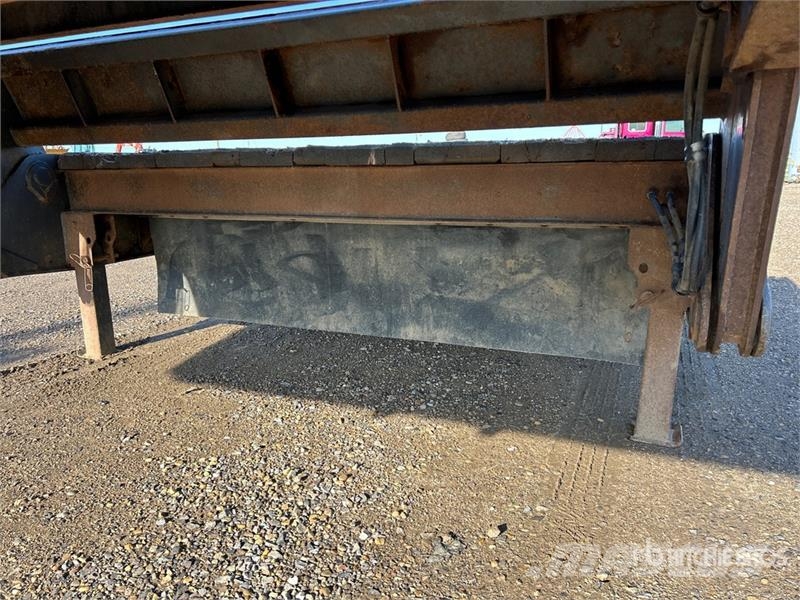 Stellar 53 ft Tri/A Folding Neck Trailer لوادر منخفضة