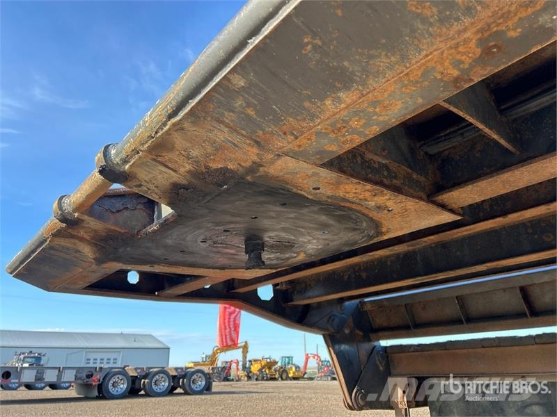 Stellar 53 ft Tri/A Folding Neck Trailer لوادر منخفضة