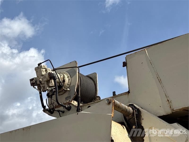 Sterling 1800 80000 lb Straight Boom on Sterling LT9500 6x4 Camiones grúa