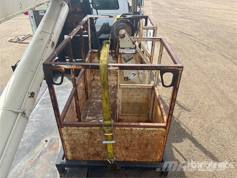 Sterling 1800 80000 lb Straight Boom on Sterling LT9500 6x4 Camiones grúa