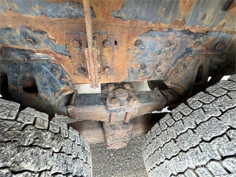 Sterling 1800 80000 lb Straight Boom on Sterling LT9500 6x4 Camiones grúa