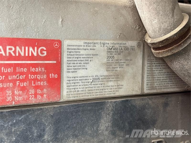 Sterling 190A.25 17780 lb Knuckle Boom on Sterling LT9500 6 Автокранове