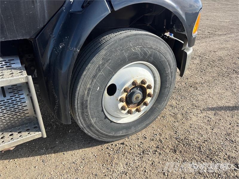 Sterling Acterra 4x2 Crew Cab Flatbed Truck Flakbilar