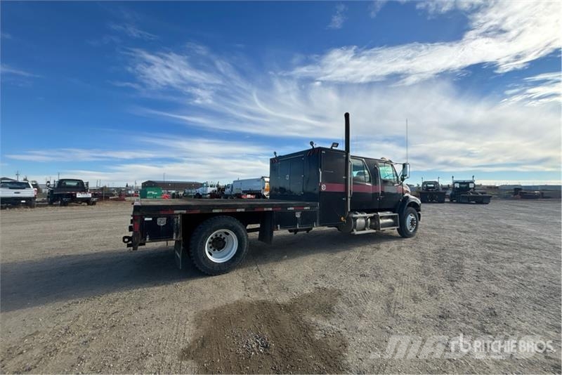 Sterling Acterra 4x2 Crew Cab Flatbed Truck Flakbilar