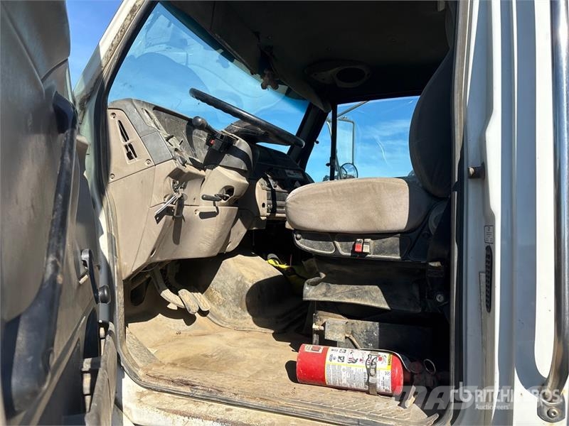 Sterling Acterra 4x2 Flatbed Truck 平ボディー