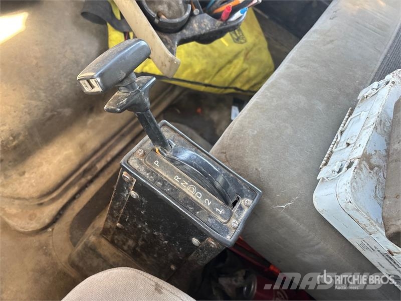 Sterling Acterra 4x2 Flatbed Truck 平ボディー