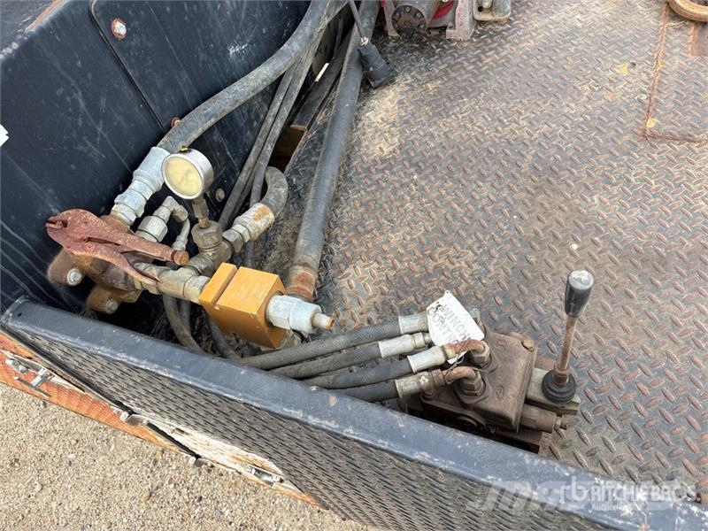 Sterling Acterra 4x2 Power Tong Truck (Inoperable) Oprema za preradu