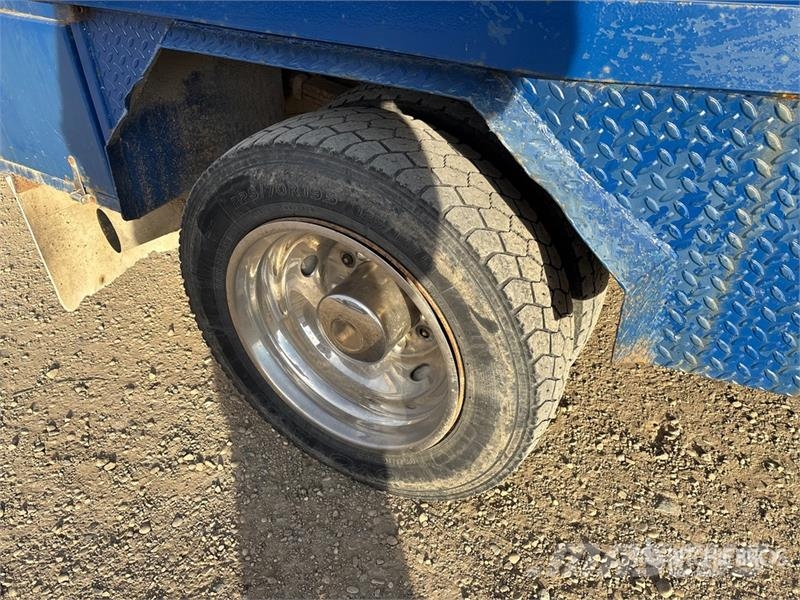 Sterling Bullet Lastbil med lad/Flatbed