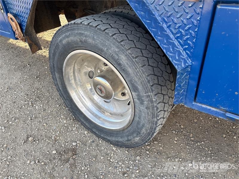 Sterling Bullet Lastbil med lad/Flatbed