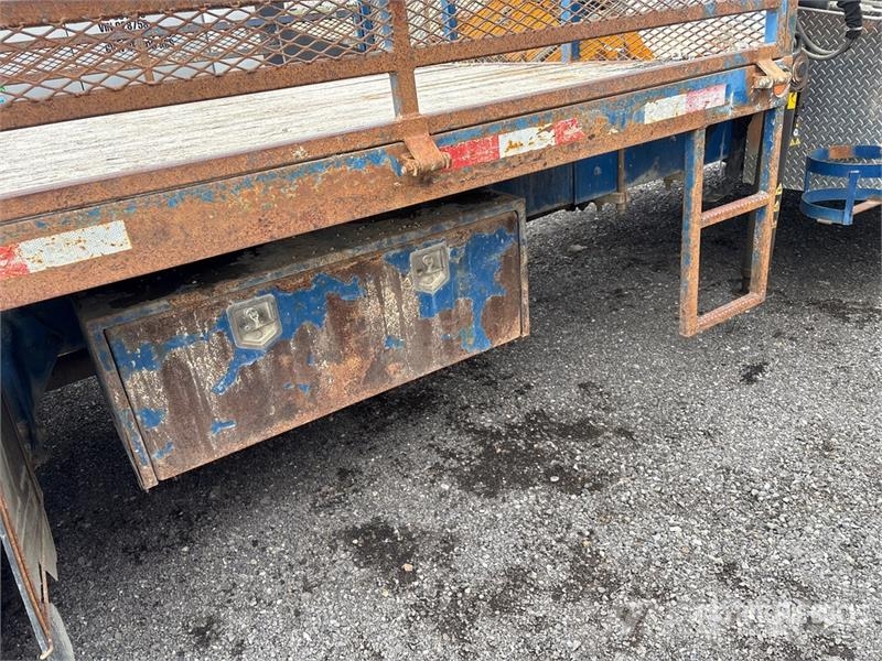 Sterling Effer 95 4S 7054 lb Knuckle Boom on Sterling Acte Kamioni sa kranom