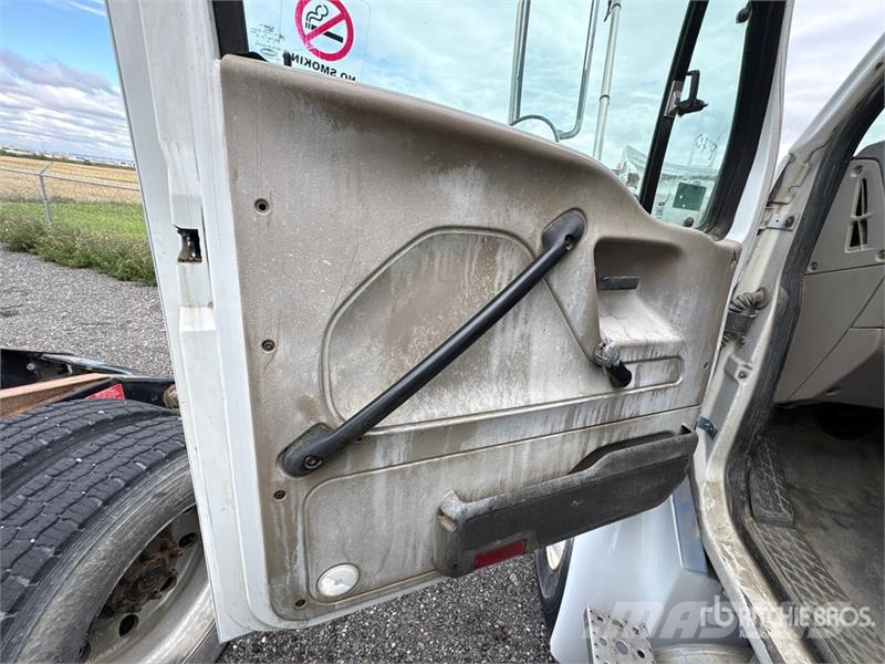 Sterling Effer 95 4S 7054 lb Knuckle Boom on Sterling Acte Kamioni sa kranom
