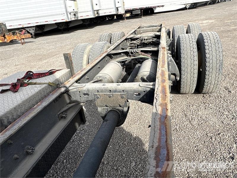 Sterling L8500 6x4 Cab and Chassis Kabine i unutrašnjost