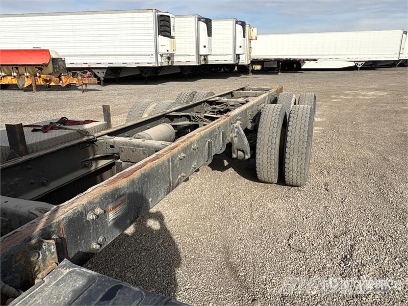Sterling L8500 6x4 Cab and Chassis Kabine i unutrašnjost