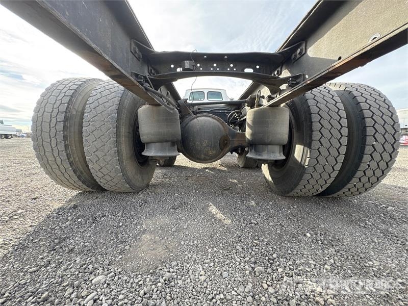 Sterling L8500 6x4 Cab and Chassis Kabine i unutrašnjost