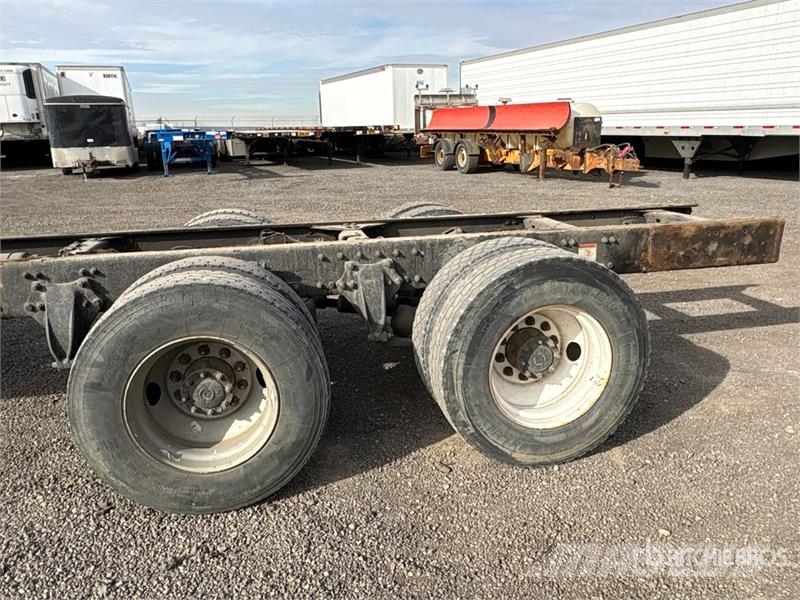 Sterling L8500 6x4 Cab and Chassis Kabine i unutrašnjost
