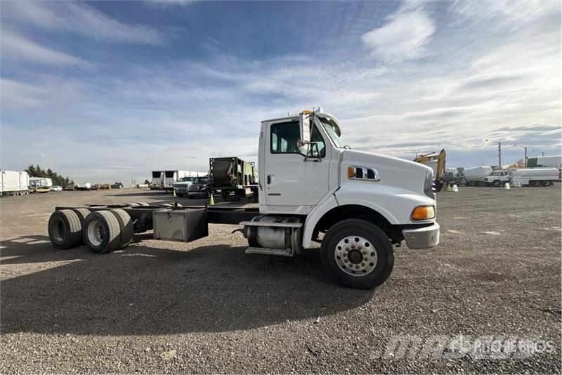 Sterling L8500 6x4 Cab and Chassis Kabine i unutrašnjost