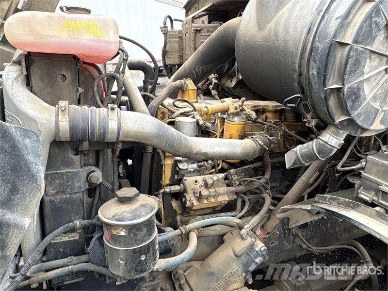 Sterling L8513 4x2 Service Truck Kommunalt / generelt kjøretøy